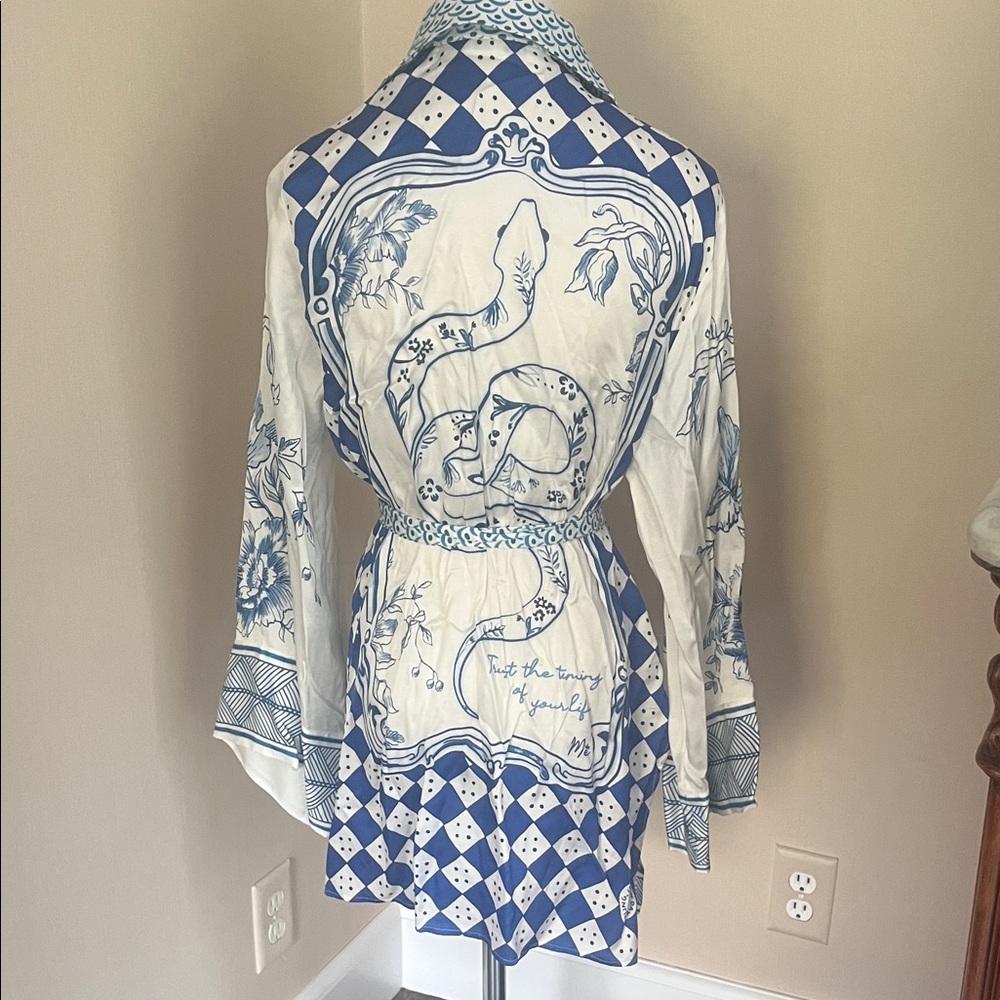 Blue & White Printed Tie-Waist Kimono - Picture 2 of 2